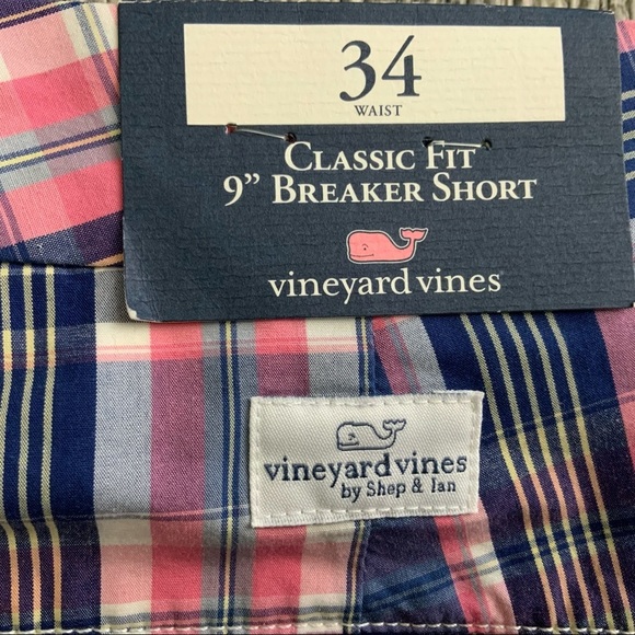 Vineyard Vines Classic Fit 9” Breaker Short. (NWT) Size 34 Waist. - Picture 3 of 5